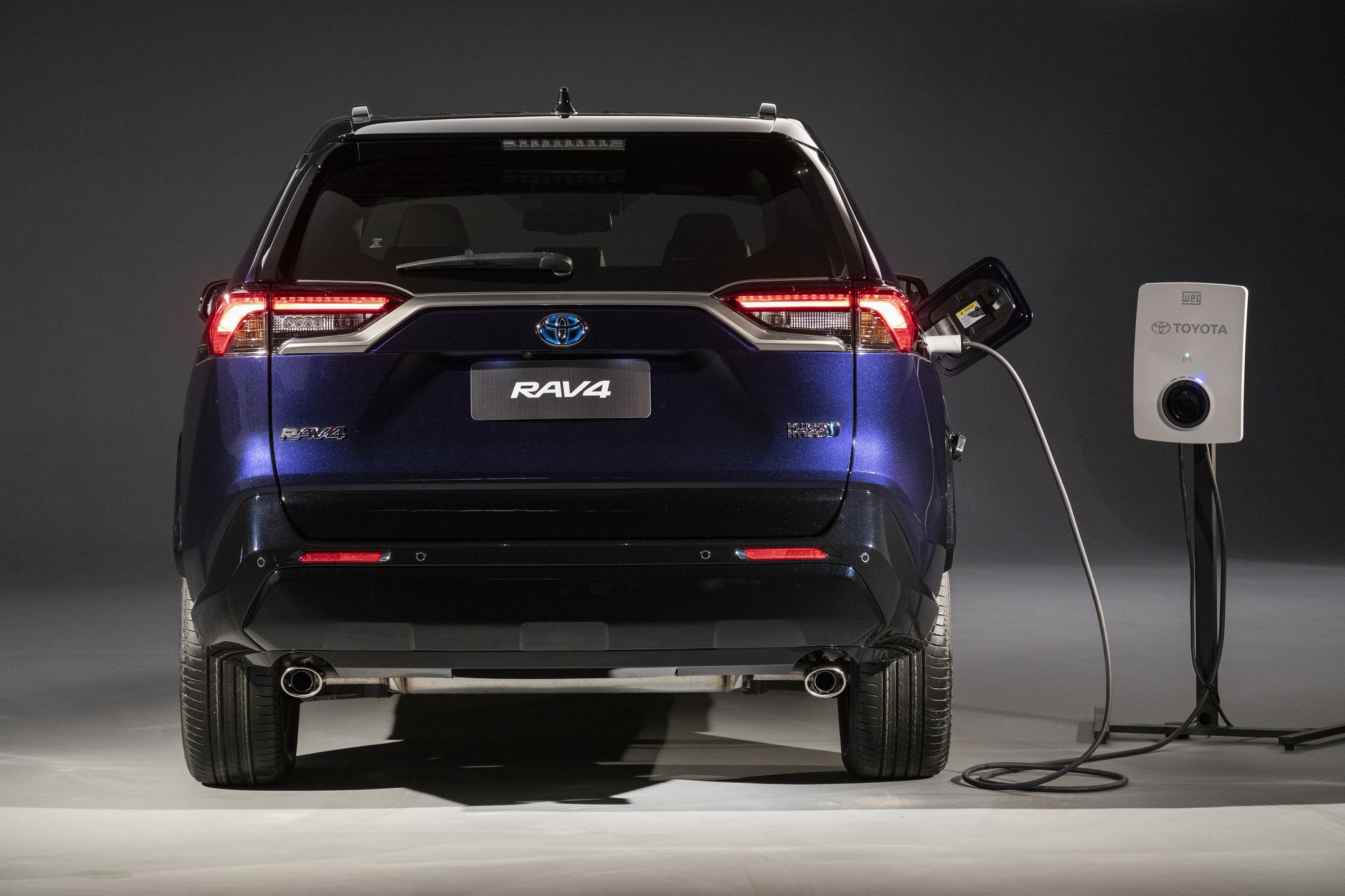 Toyota RAV4 Plug-In Hybrid. 