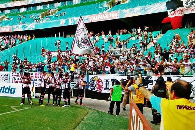 Santa Cruz vence Bahia na Fonte Nova e se classifica para a final da Copa do Nordeste