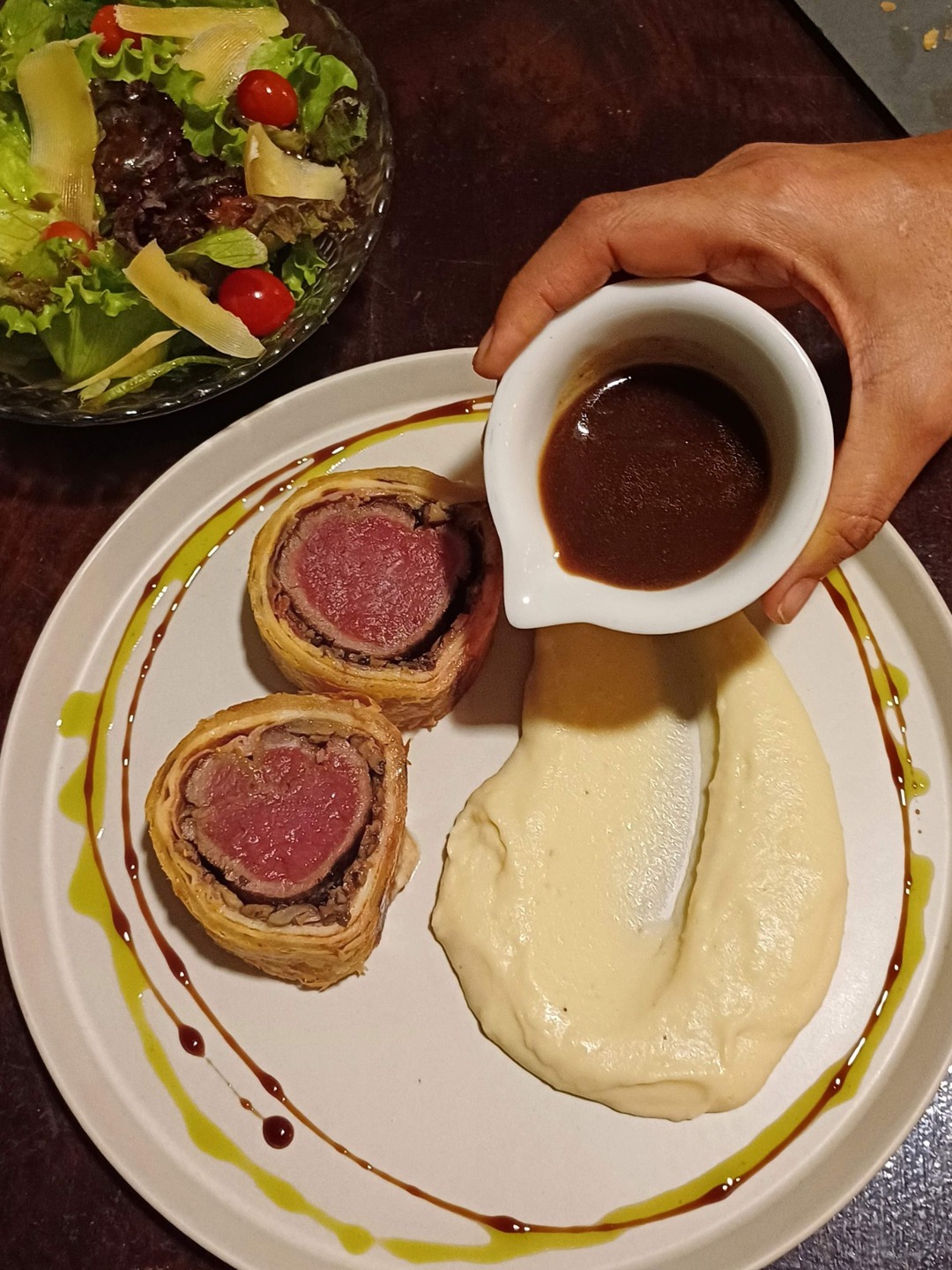 O tradicional bife Wellington será servido no Dia das Mães na Trattoria Dadani