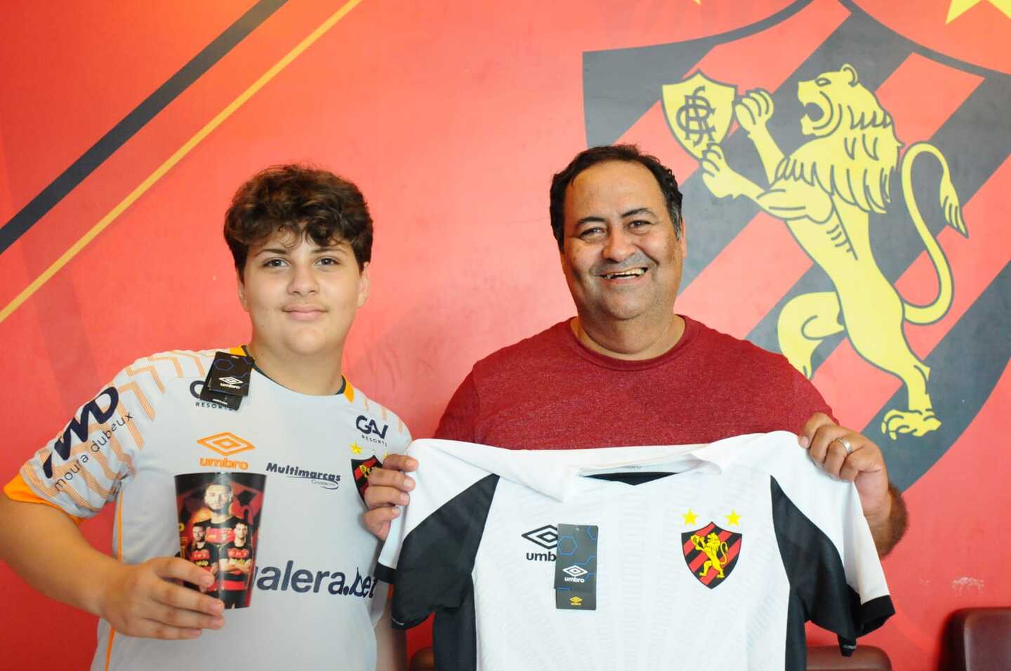 O empresário José Carlos e o filho, Zé Carlos, de 12 anos.