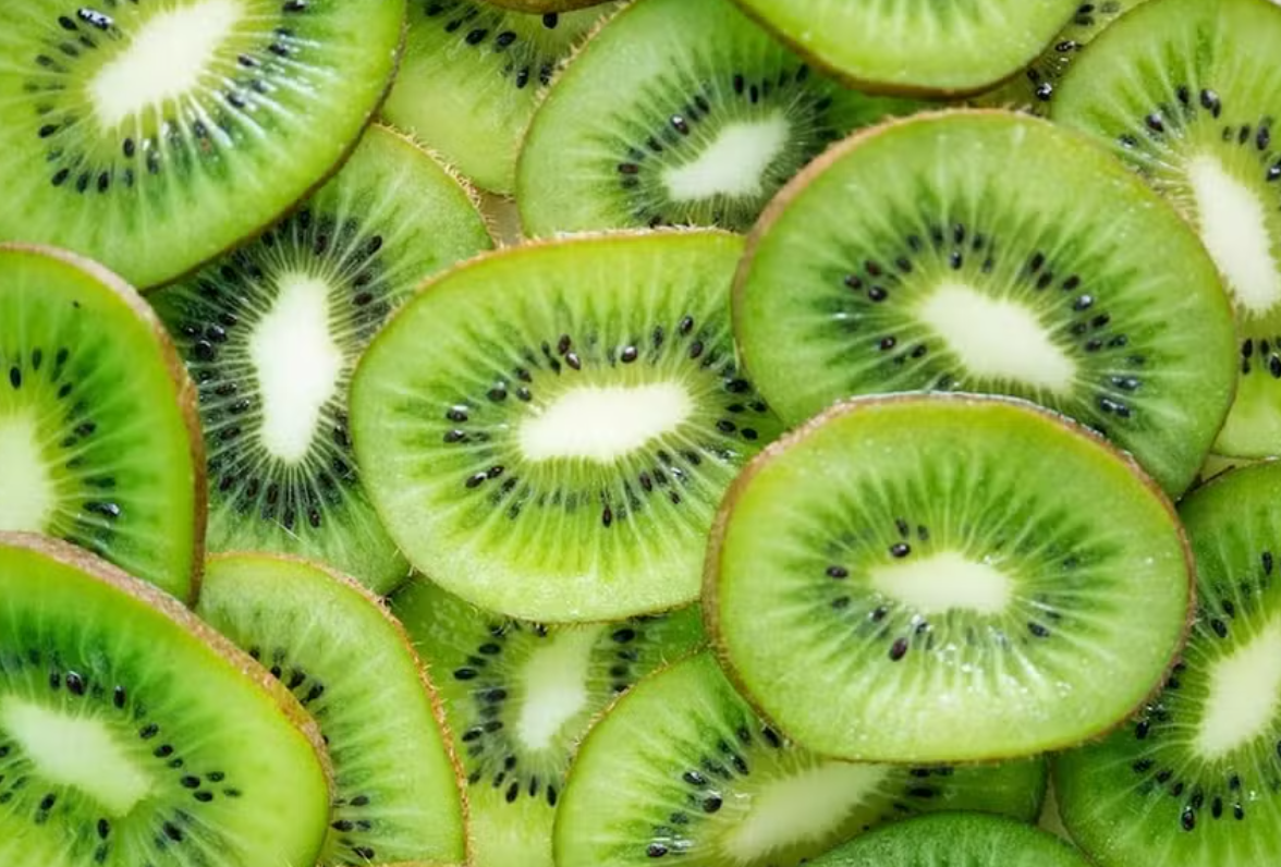 O kiwi foi associado à maior facilidade em pegar no sono 