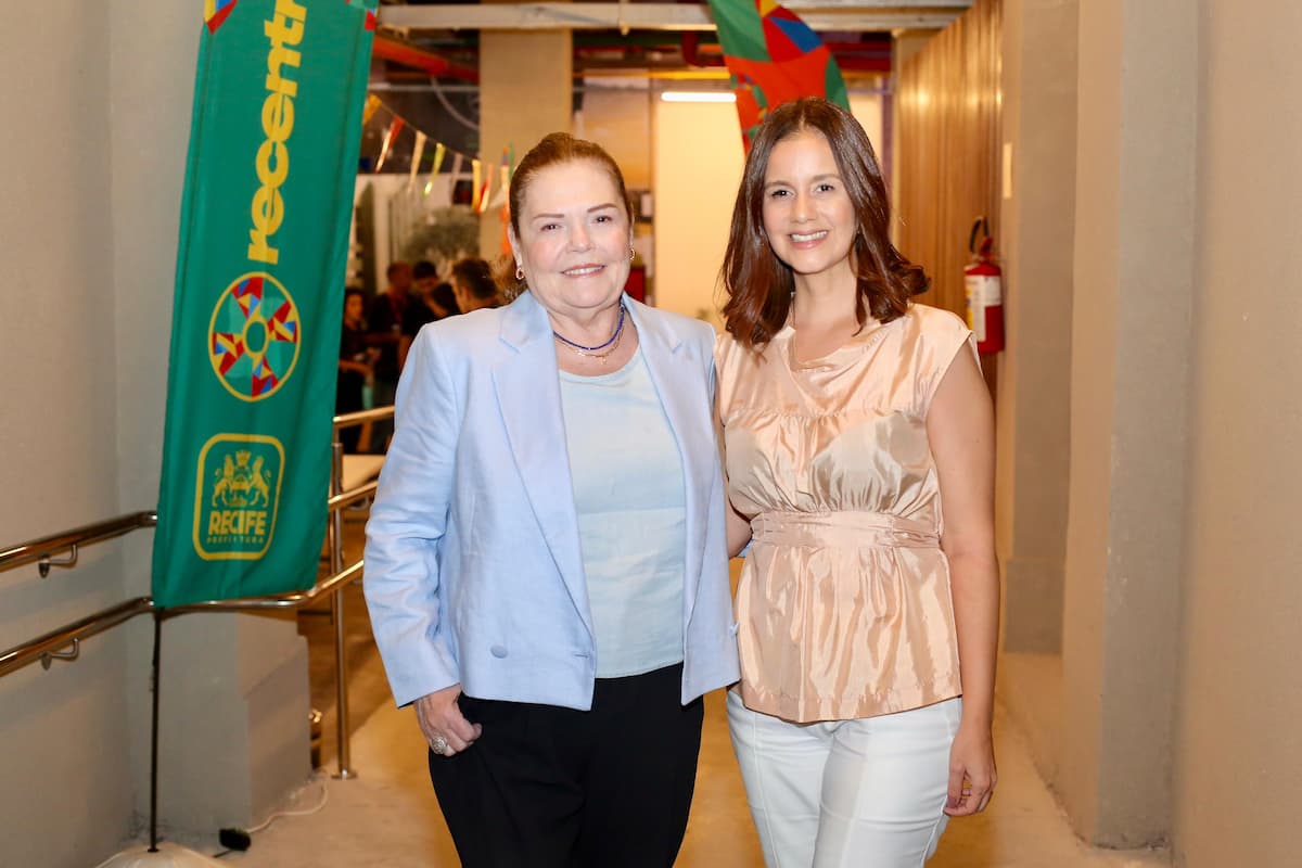 *Encontro Brasileiro de Urbanismo em Áreas Centrais. Na foto : Ivone Palácio, gerente administrativa da Folha de Pernambuco e Maria Cândida, do Gabinete do Recentro