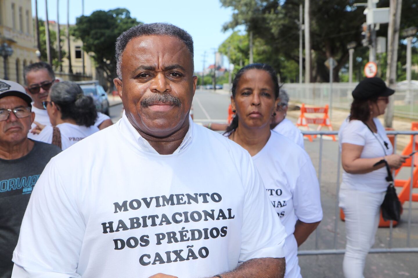 Eilton da Silva, vice-presidente do movimento habitacional dos prédios-caixão