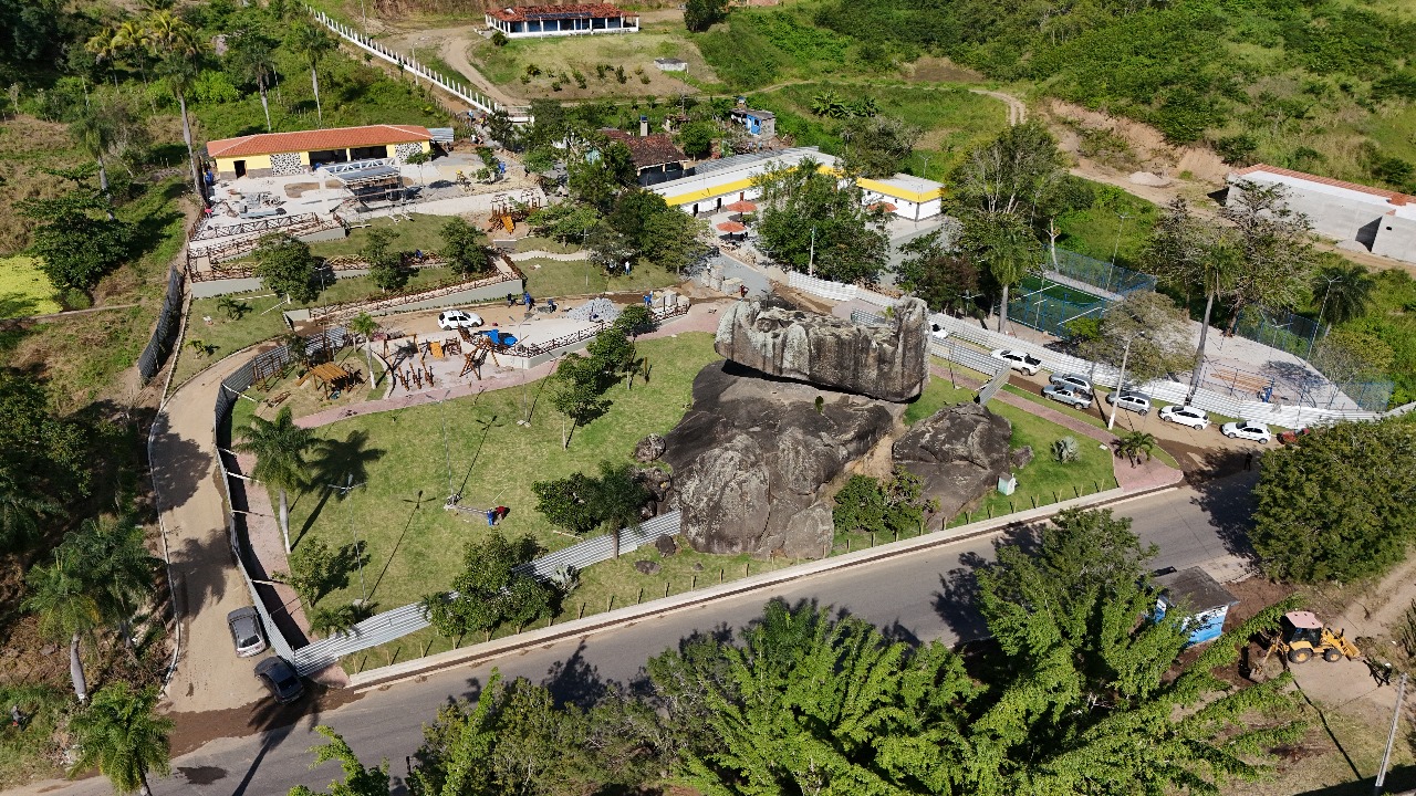 Vista aérea do Parque Municipal da Pedra do Navio