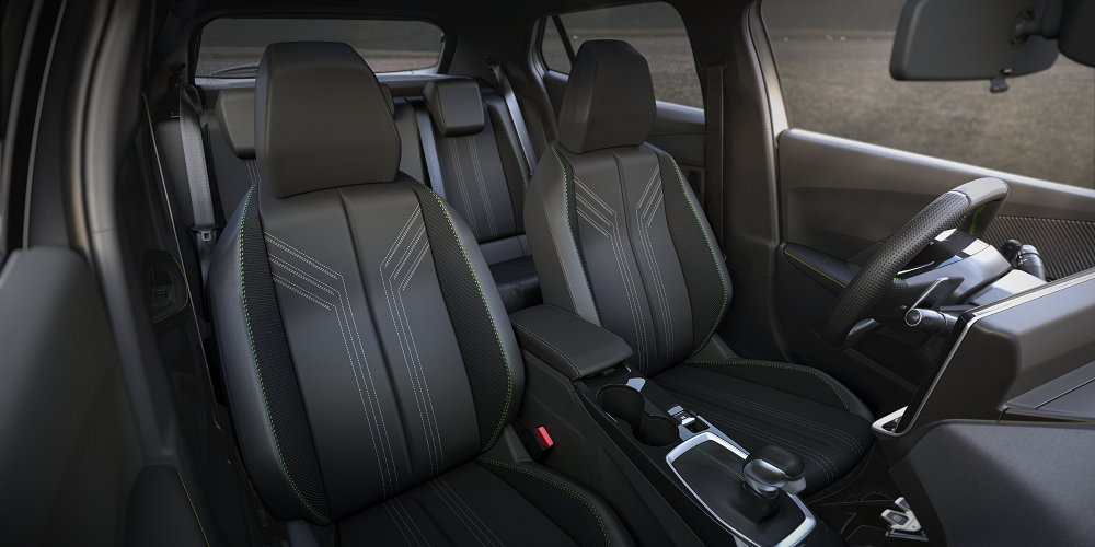 Nova linha Peugeot 2008 ganha interior Black Design. 