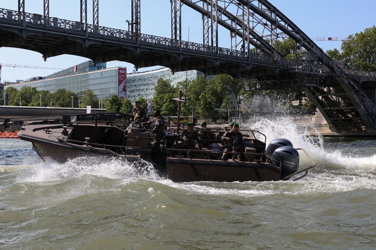 Exército em Paris para os Jogos Olímpicos de Paris