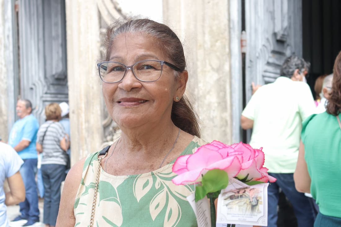 Risolene Lino, fiel que compareceu à Festa do Carmo