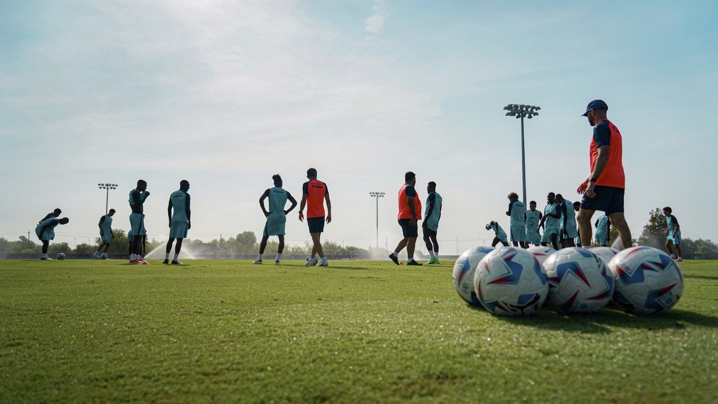 Seleção equatoriana treina em Houston para enfrentar a Argentina