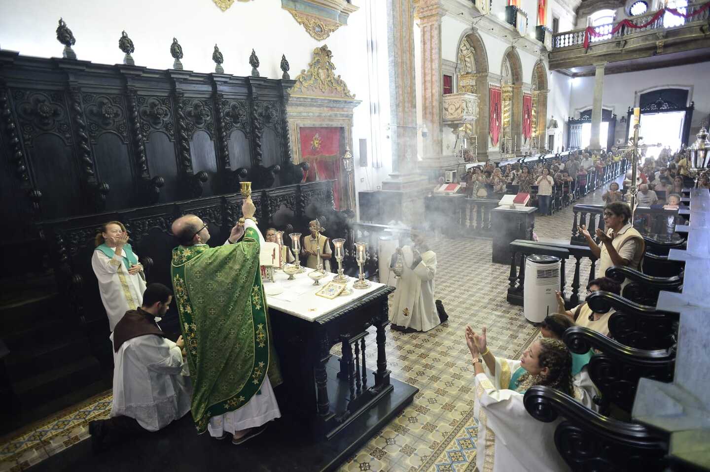 Festa de Nossa Senhora do Carmo acontece na Basílica da padroeira do Recife, no bairro de Santo Antônio