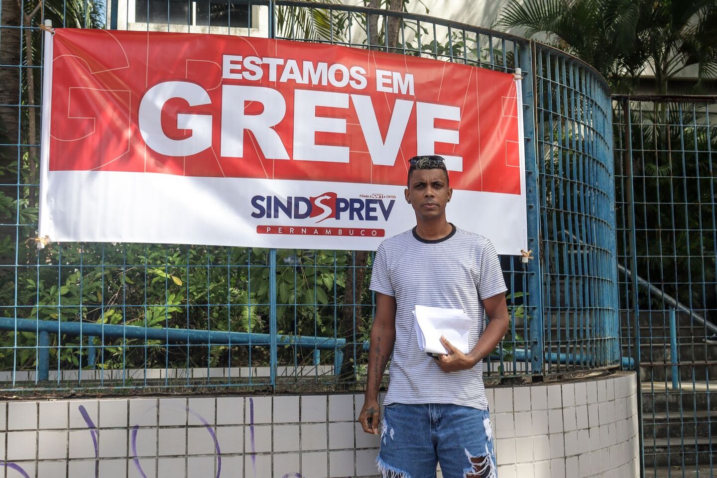 José Sabino, garçom que apoia a greve do INSS