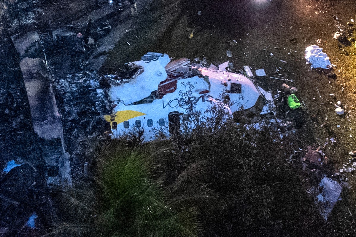 Avião da Voepass que caiu em Vinhedo