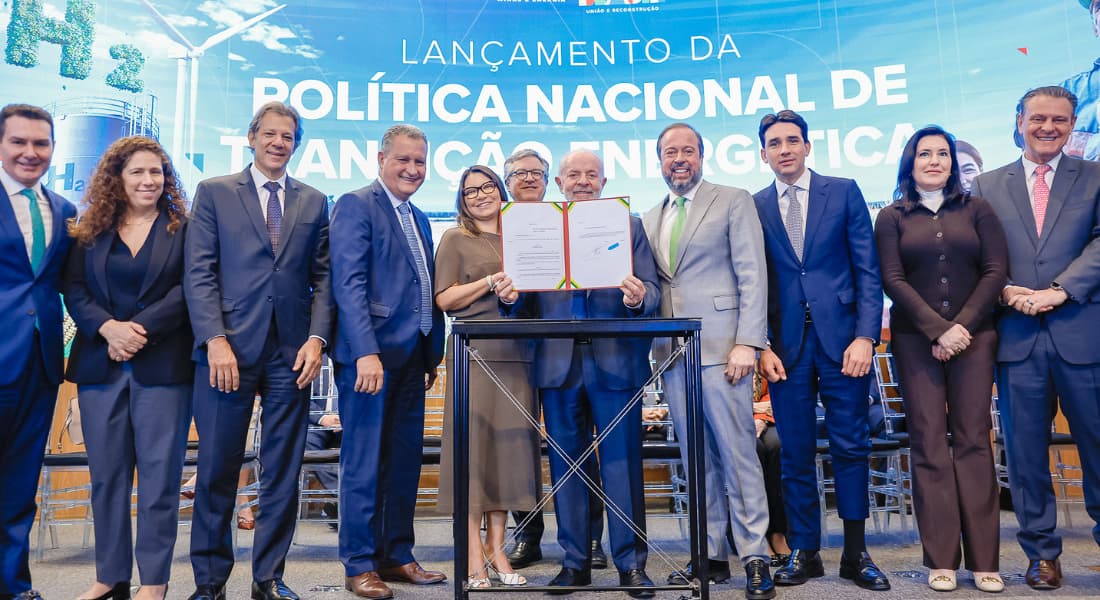 Governo aprova Política Nacional de Transição Energética em reunião com Lula