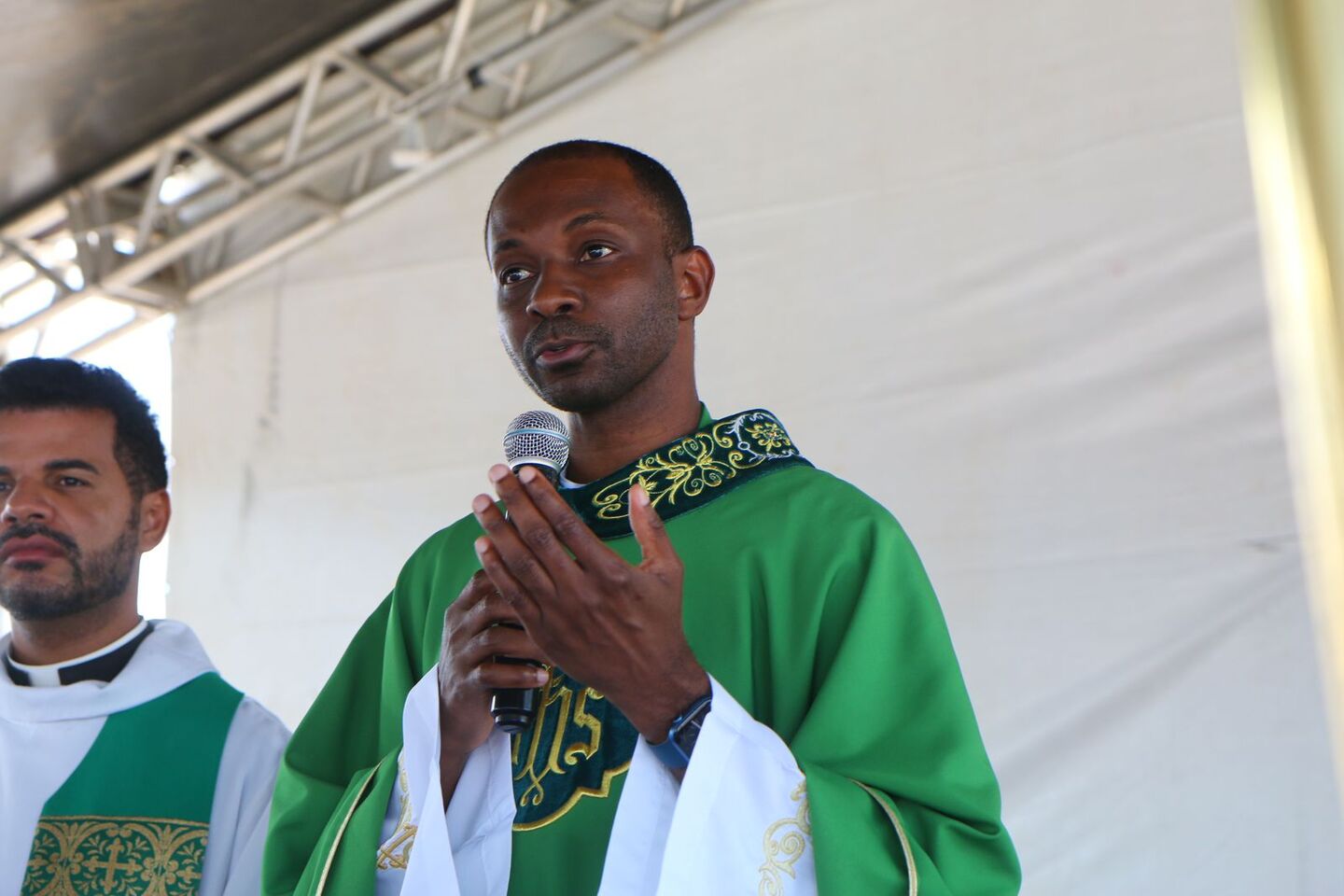 Padre João Paulo Santos, superior da Província de Brasília, veio ao Recife solidarizar-se com o Morro