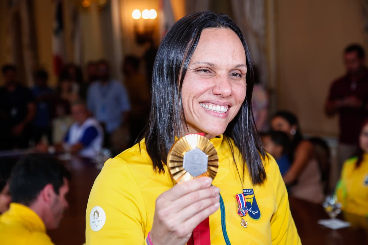 Carol Santiago, atleta brasileira com o maior número de conquistas paralímpicas 