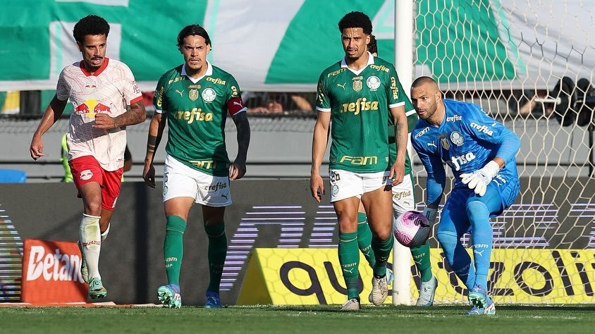 Palmeiras fica só no empate em Bragança Paulista