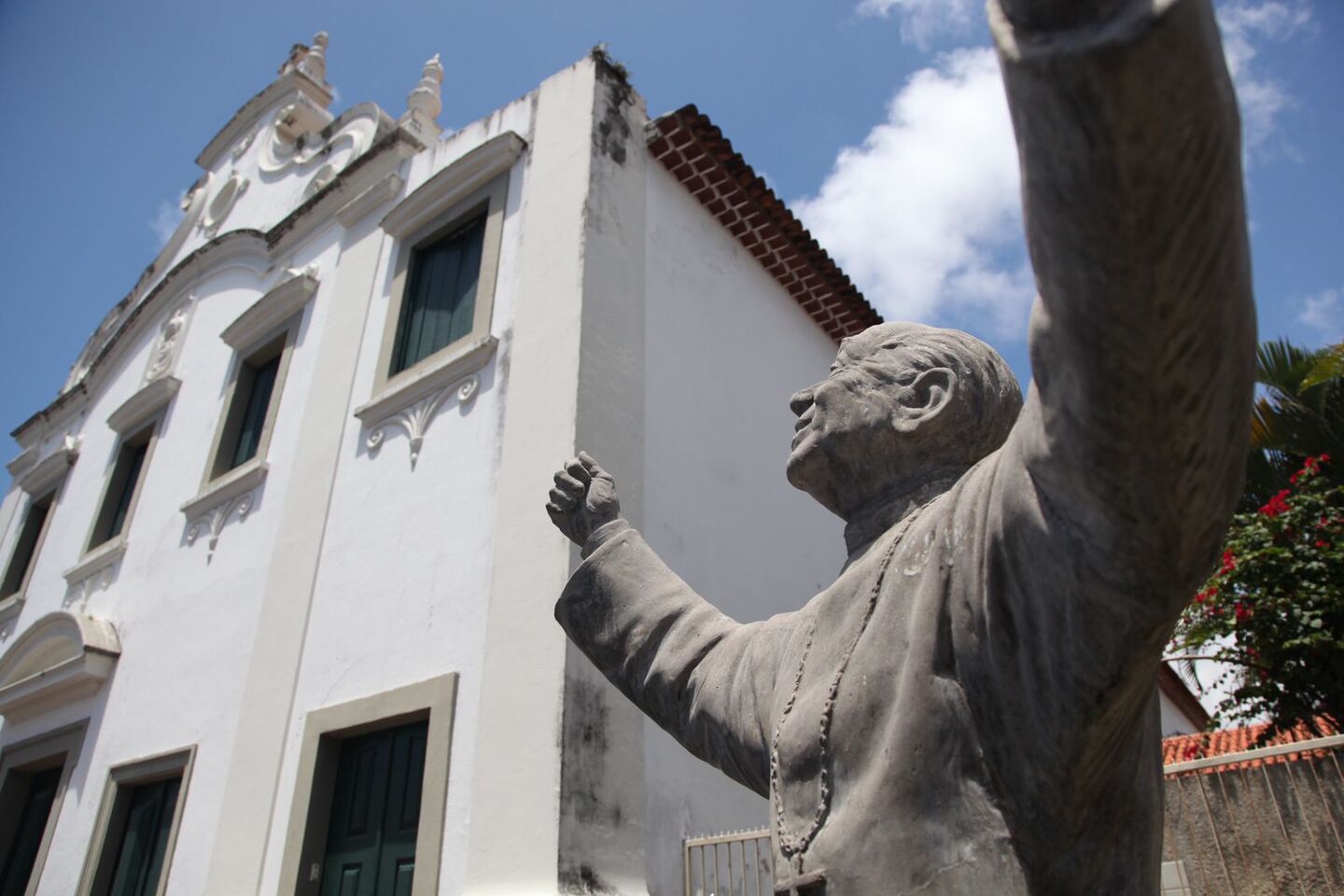 Novo Centro de Documentação Dom Helder Câmara (CEDOHC) começou a ser construído nesta terça-feira (8) 