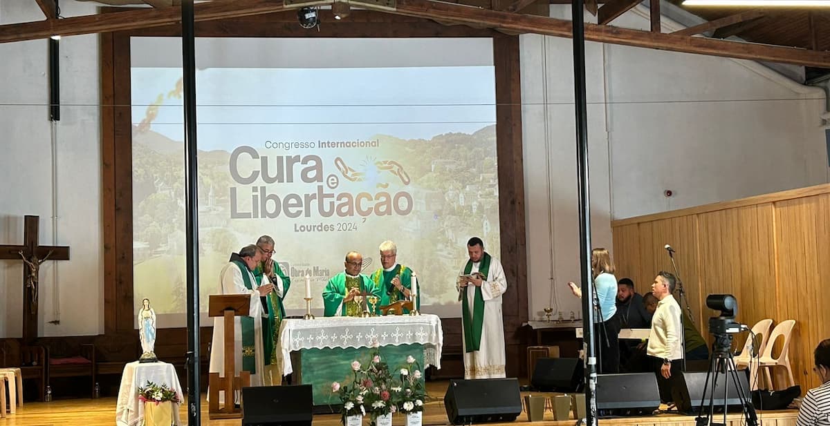 Seminário de Cura & Libertação em Lourdes, na França 