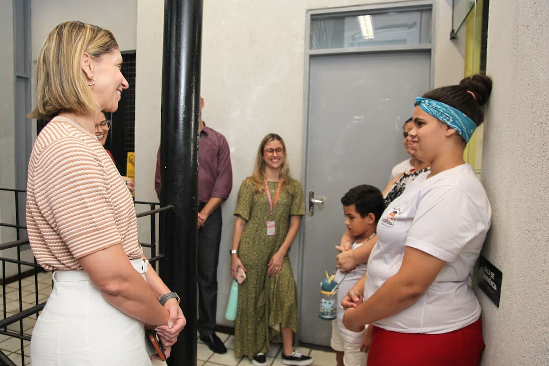 Secretária de desenvolvimento social de São Paulo, Andrezza Rosalém visita a Casa Zero. 