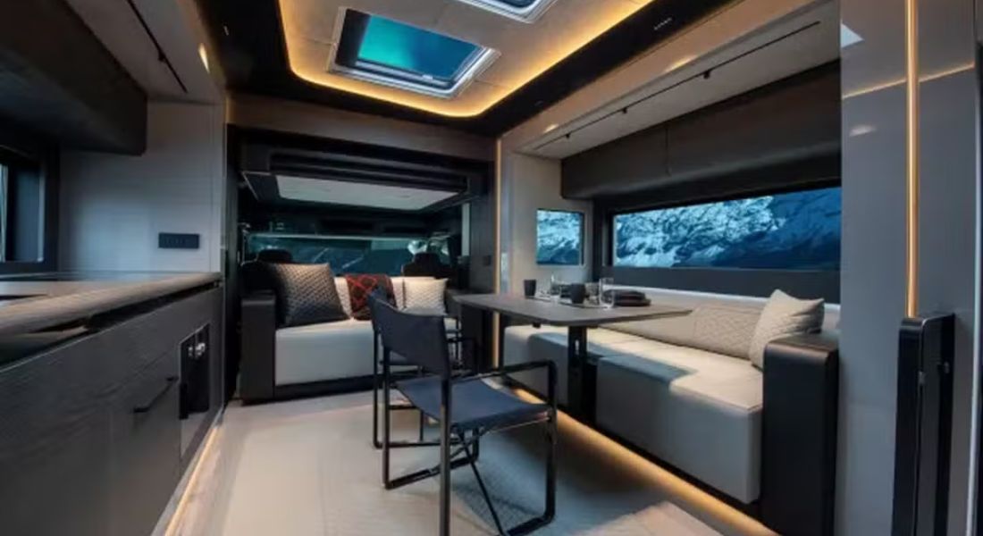 Sala de jantar motor home Brabus 