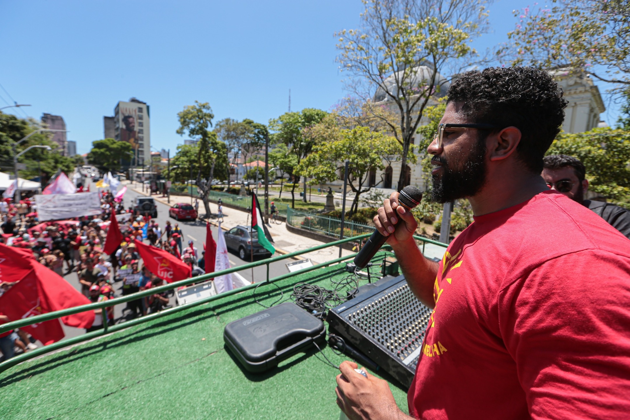 Jones Manoel, educador e comunicador popular, também já foi candidato ao governo de pernambuco pelo PCB