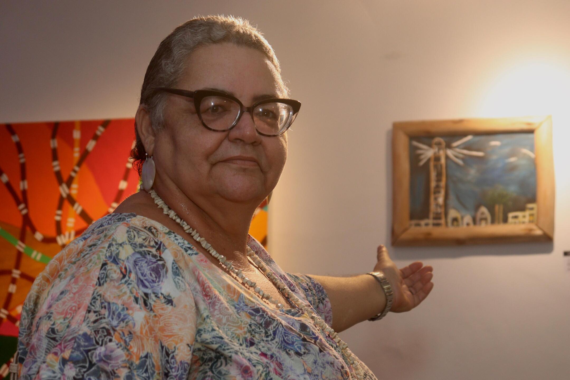  A artista plástica Geo Andrade é autora de uma das 40 obras da exposição coletiva