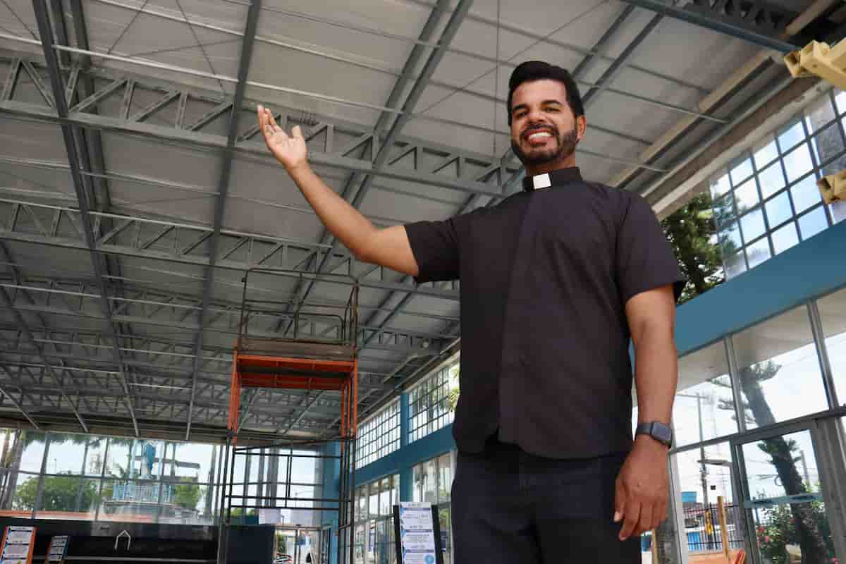 Padre Emerson Borges - reitor do Santuário do Morro da Conceição