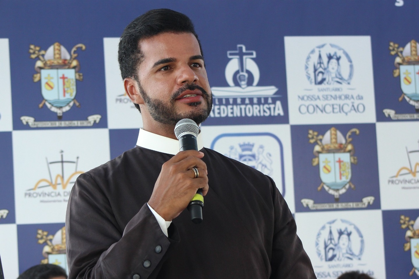 Padre Emerson Borges, reitor do Santuário Arquidiocesano de Nossa Senhora da Conceição do Morro