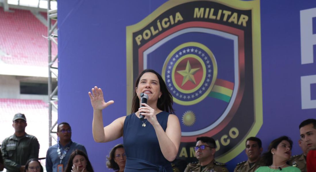 Governadora Raquel Lyra fala na aula inaugural dos novos PMs