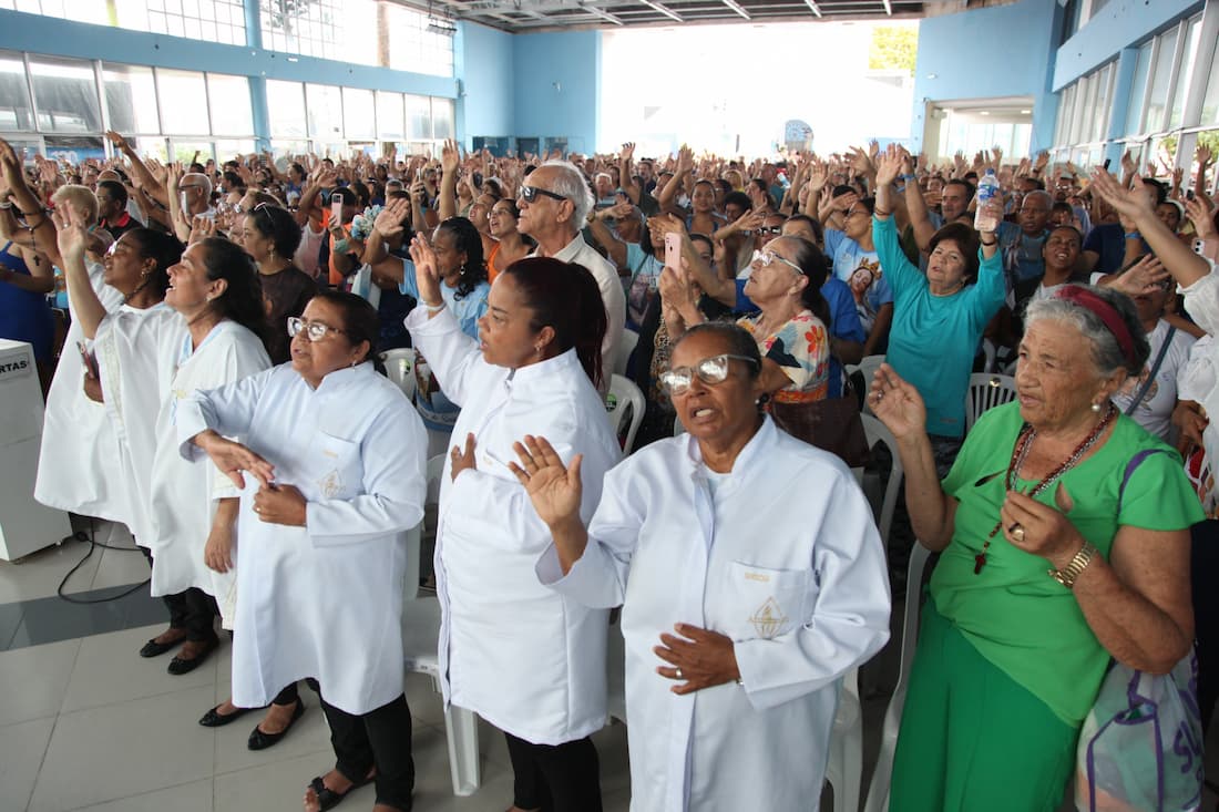 Na Festa do Morro, milhares de devotos comparecem neste sábado (7) para ver Nossa Senhora da Conceição