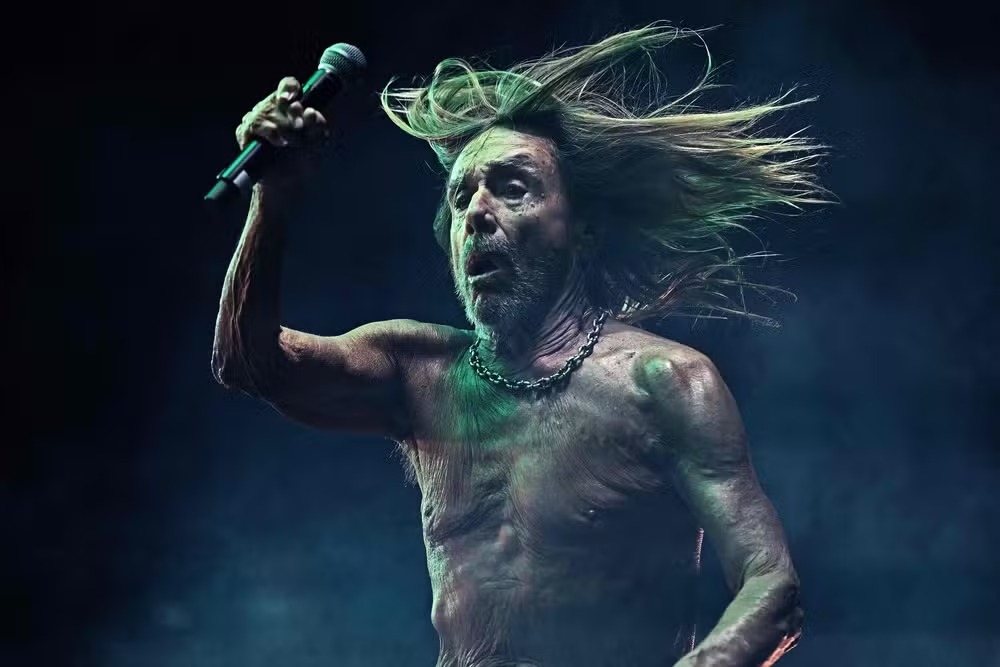 O cantor Iggy Pop, em show no México, em novembro de 2024