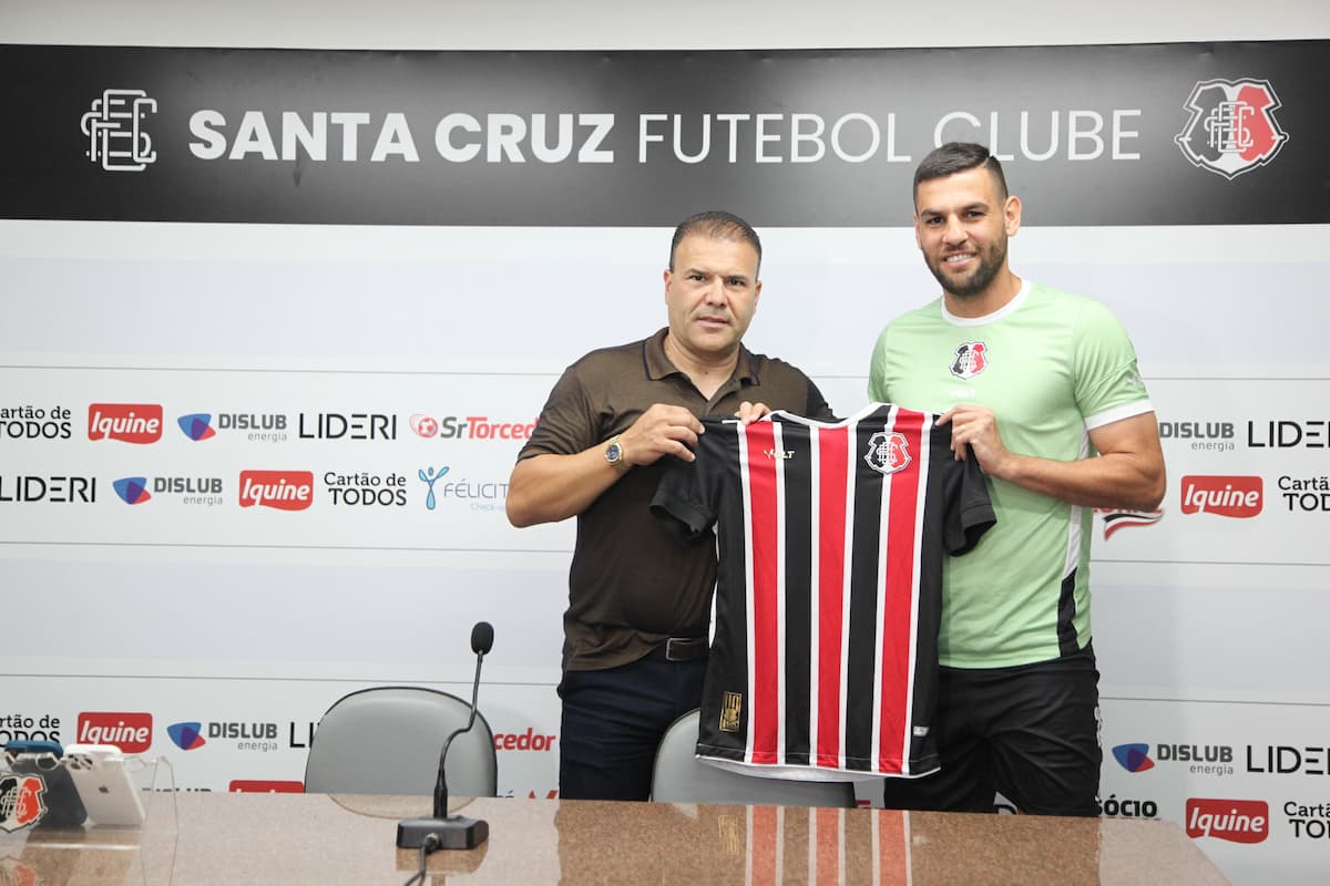 Apresentação do atleta William Alves no Santa Cruz