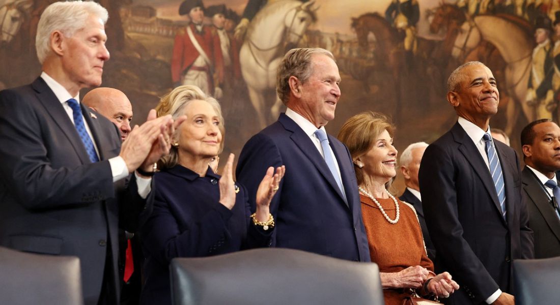 Bill e Hillary Clinto, George W. e Laura Bush e Barack Obama