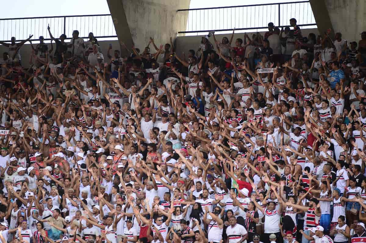 Apesar do apoio de mais de 20 mil torcedores, Santa Cruz foi eliminado na Pré-Copa do Nordeste 