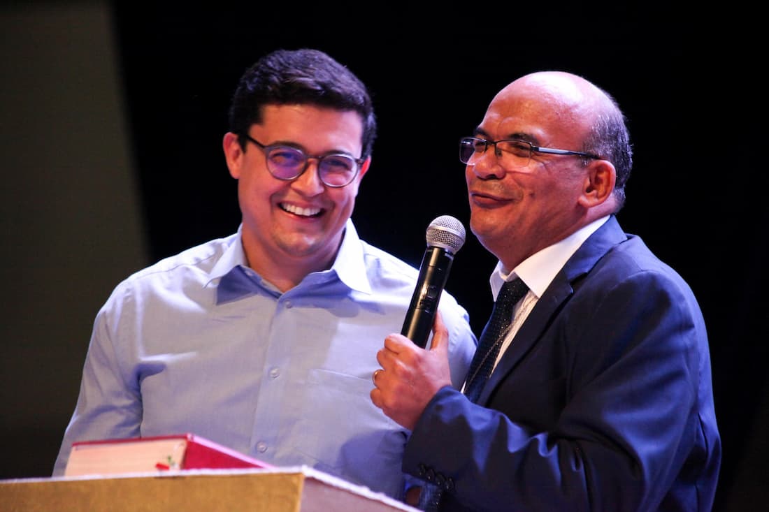 Victor Marques, à esquerda, e Gilberto Barbosa, à direita