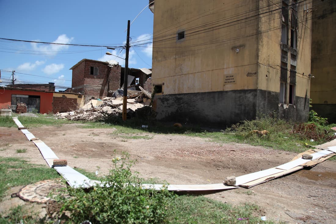 Desabamento de prédio no Conjunto Beira Mar no Janga, Paulista