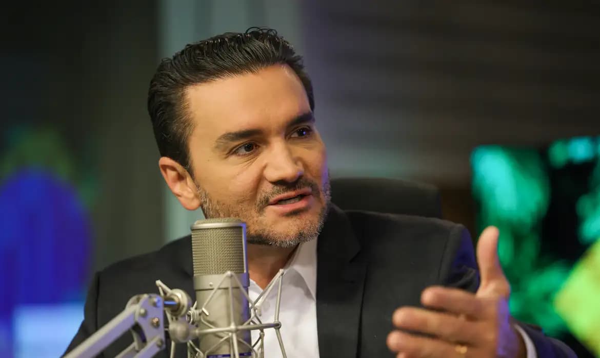 O ministro do Turismo, Celso Sabino