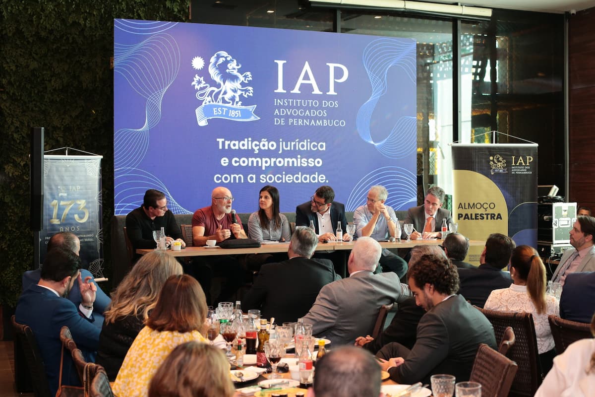 Almoço IAP sobre inovação e inteligência artificial