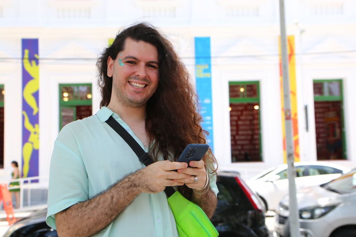 O estudante e folião Gabriel Lucena, de 28 anos. 