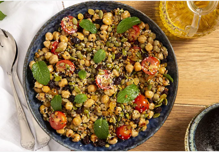 Salada de grãos e sementes