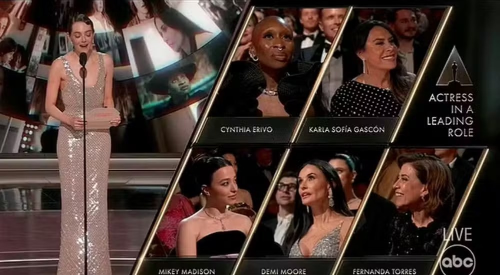 Leitura labial revela o que Demi Moore disse ao perder o Oscar de Melhor Atriz 