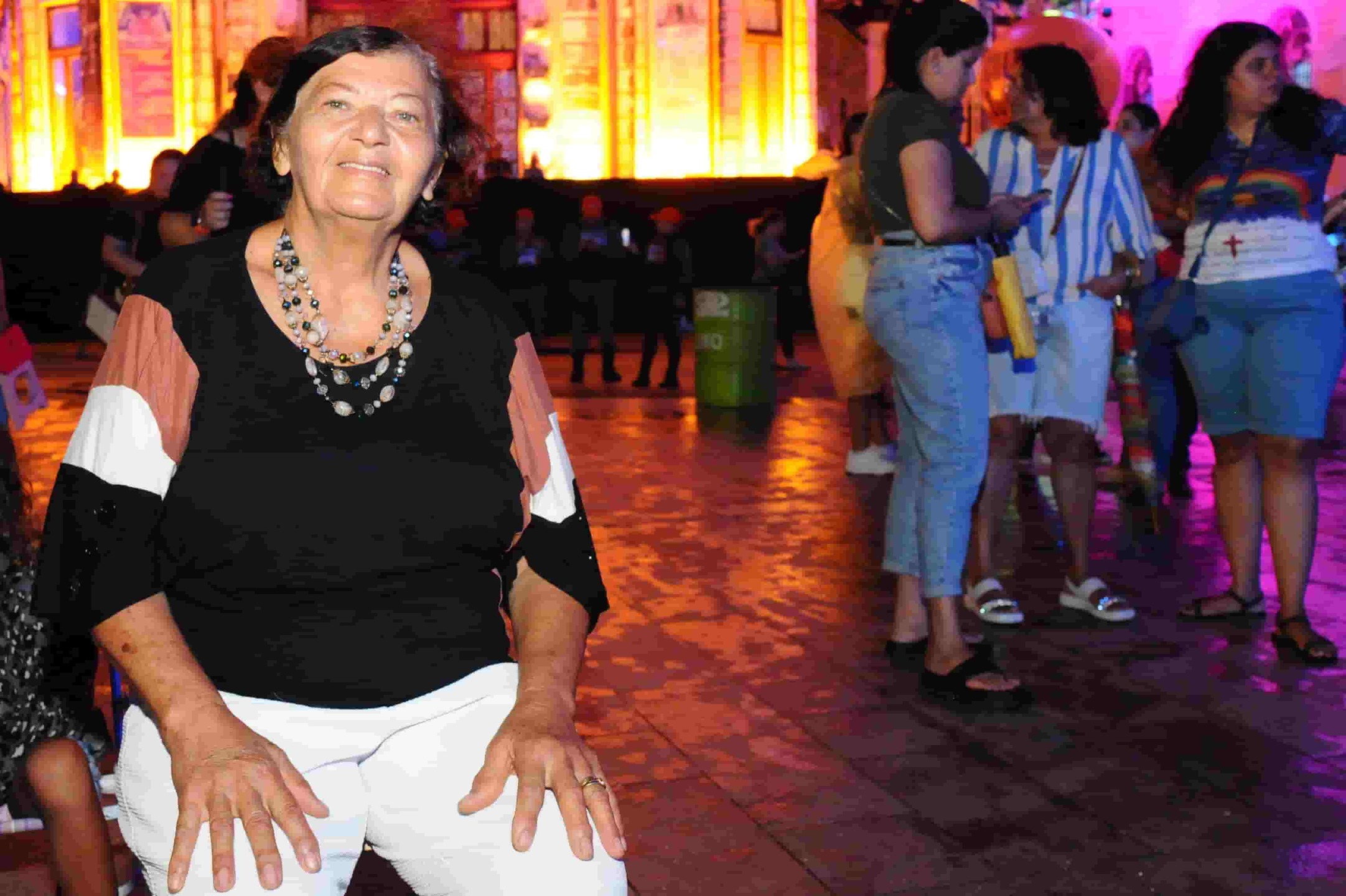 A professora aposentada Luzia Brito diz se identificar com a luta do Padre contra a depressão