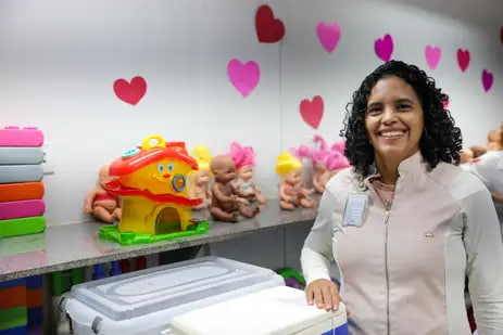 Enfermeira Thais Alves Pereira considera muito importante a oportunidade de vacinar as crianças na creche
