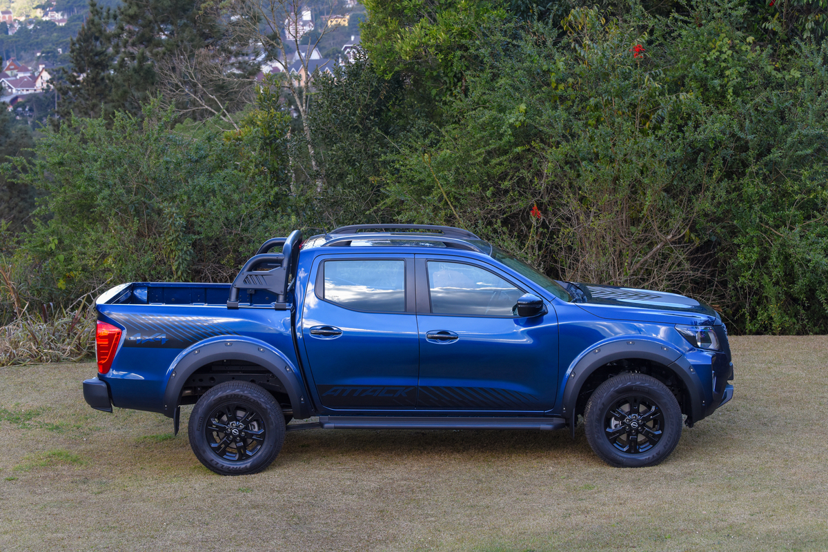 Nissan Frontier Attack.