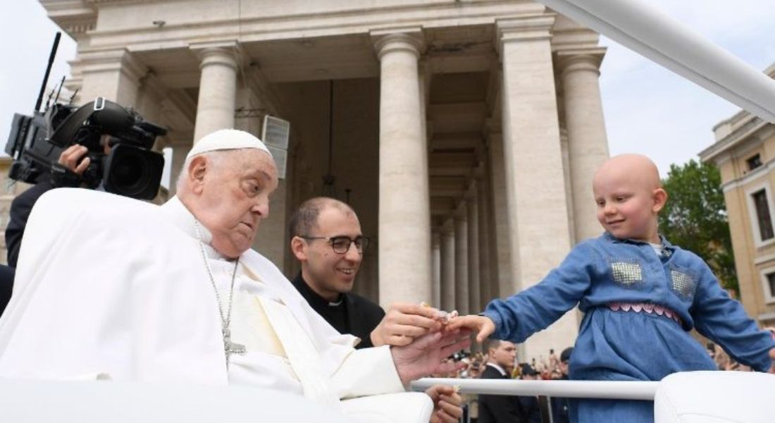 Papa Francisco e o enfermeiro Massimiliano Strappetti