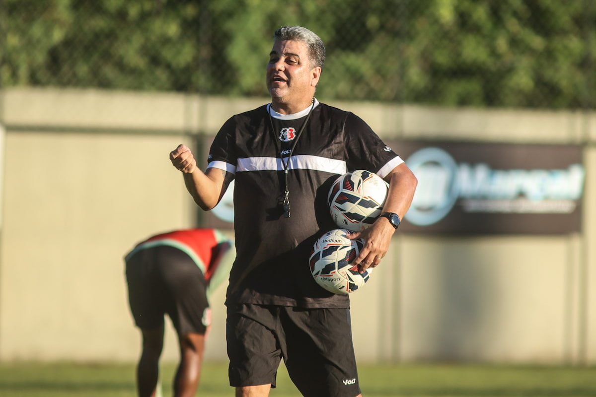 Marcelo Cabo, treinador do Santa Cruz 