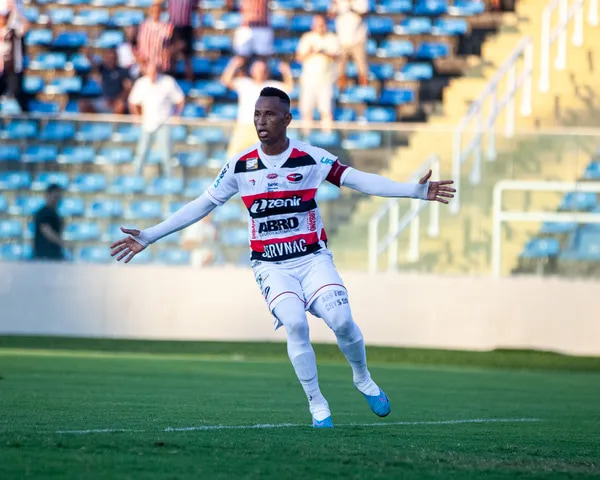 Ciel, atacante do Ferroviário