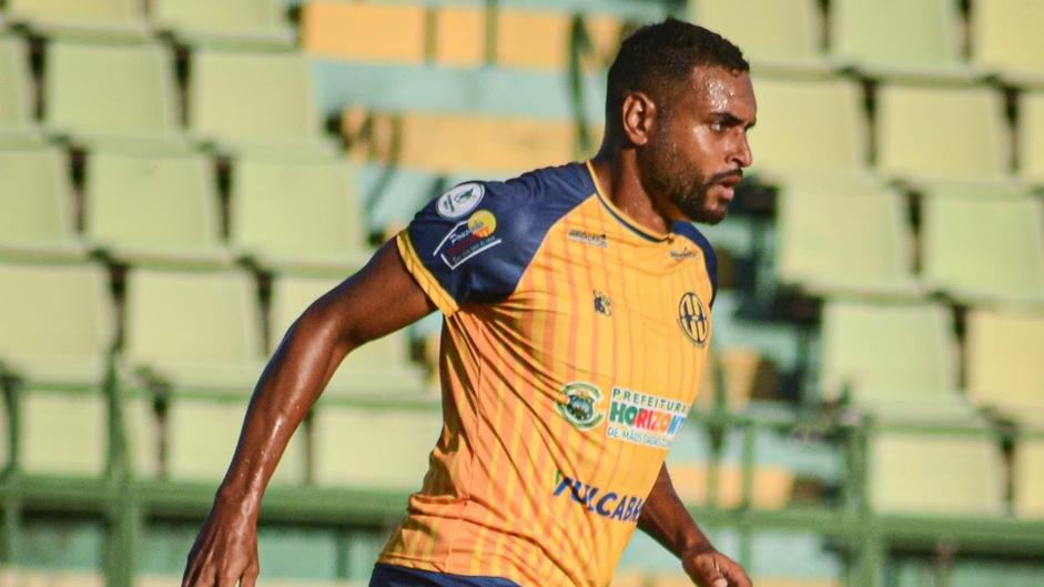 Zagueiro Waldson, do Horizonte 