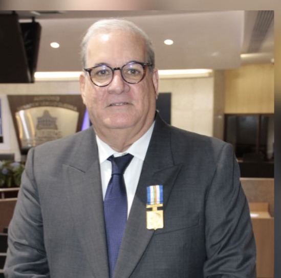 Pediatra e especialista em vacina Eduardo Jorge