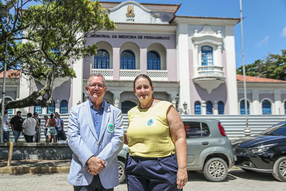 Antônio Peregrino, médico presidente da Academia Pernambucana de Medicina, e Mariana Brayner, que está à frente da superintendência de cultura da UFPE.
