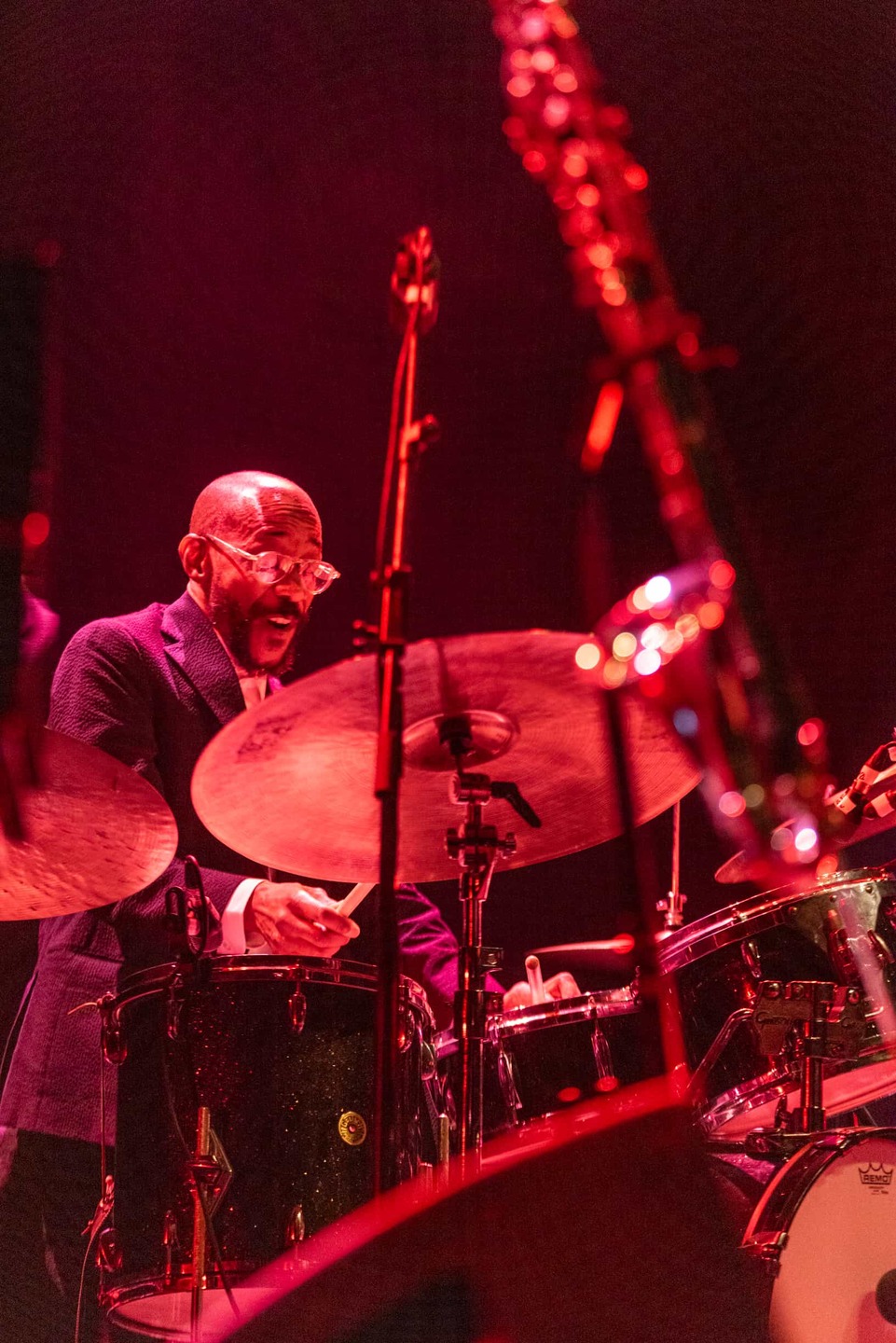 O brilhante baterista Brian Blade trouxe um show límpido e sensível ao C6 Fest